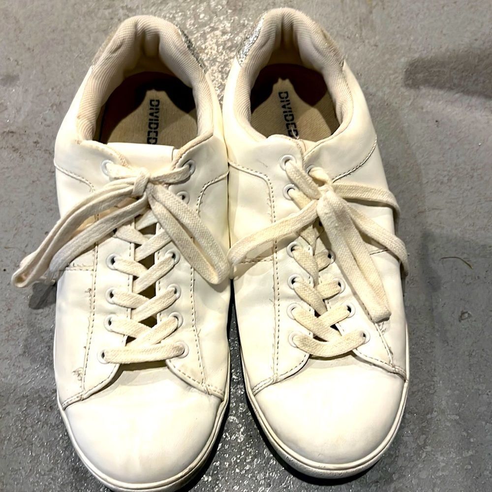 White sneakers 👟